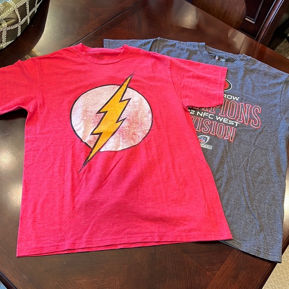 Men’s T-shirts Bundle of 2 size Medium - Picture 3 of 15